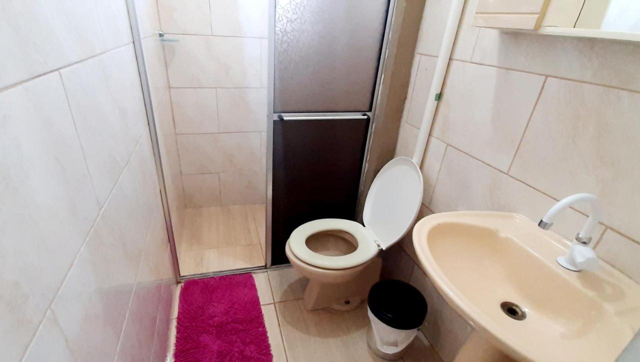 Kitnet S2 Em Torres-Rs - Na Mais Bela Praia Gaucha - Cozinha - Banheiro - Ar Condicionado - Tv Smart 32' - Wi-Fi - Estacionamento - Anfitria Superhost No Bnb Ngoại thất bức ảnh